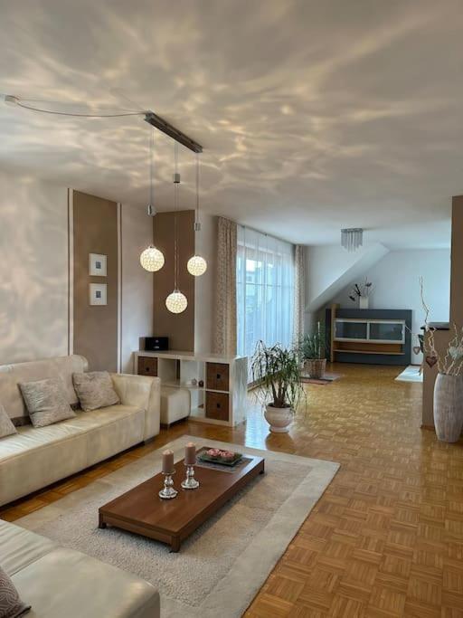 Freundliche Wohnung Naehe Weinstrasse Fuer 5 Personen Wagna Exterior foto
